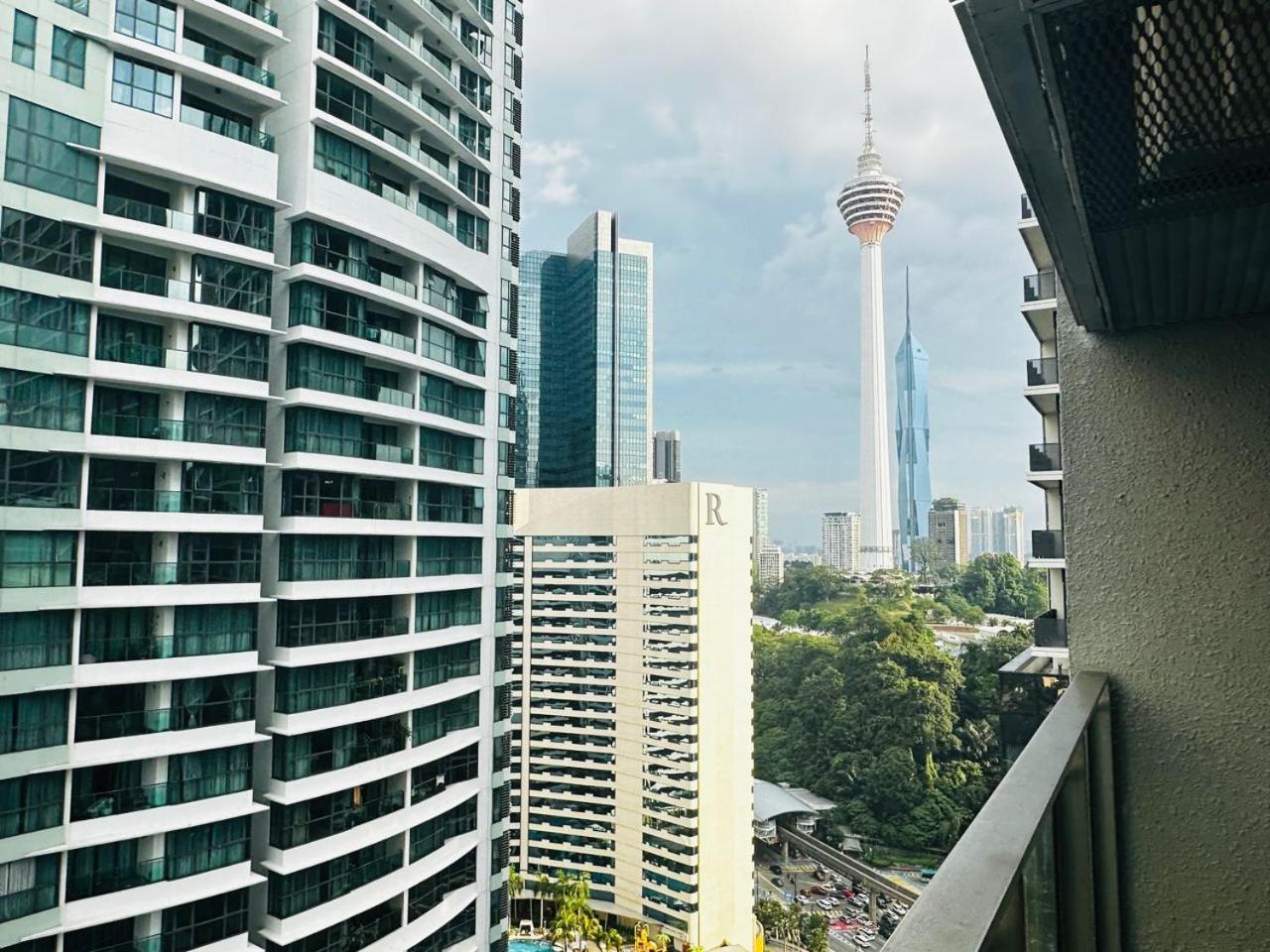 Summer Suites Klcc By Purple Orchid Kuala Lumpur Exterior photo